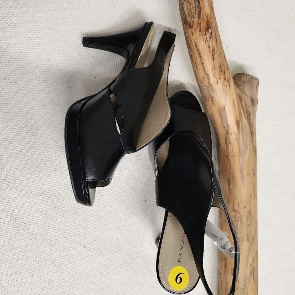 Bandolino black faux leather slingback shoes